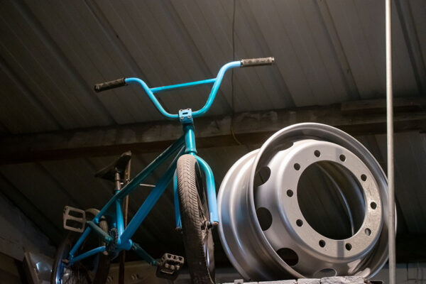 powdercoat--BMX-wheel